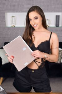Amirah Adara